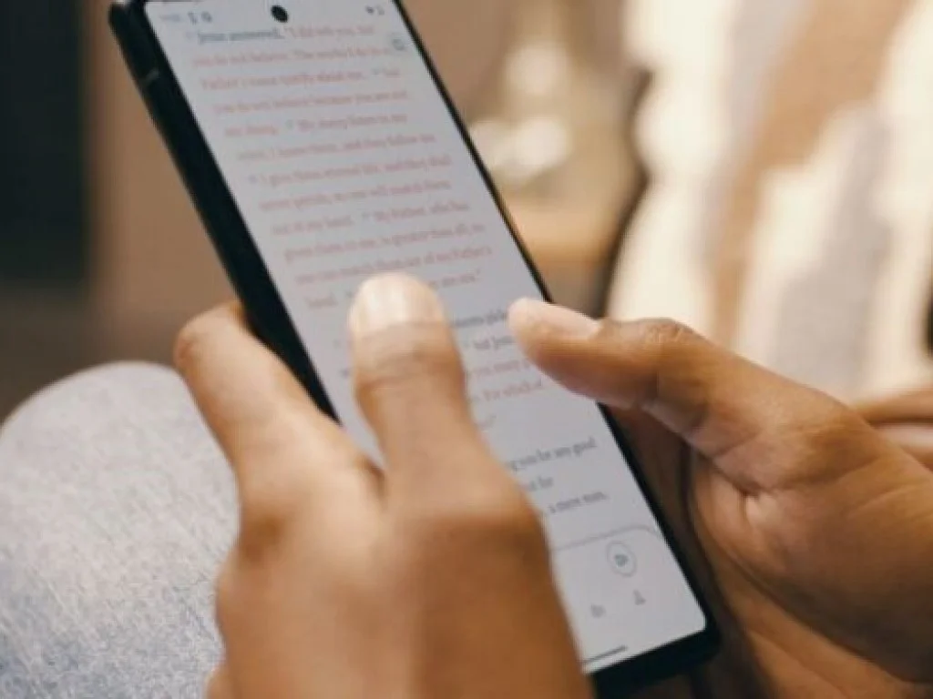 Bible-App-Lite-Lifestyle-4-3.2-750x375