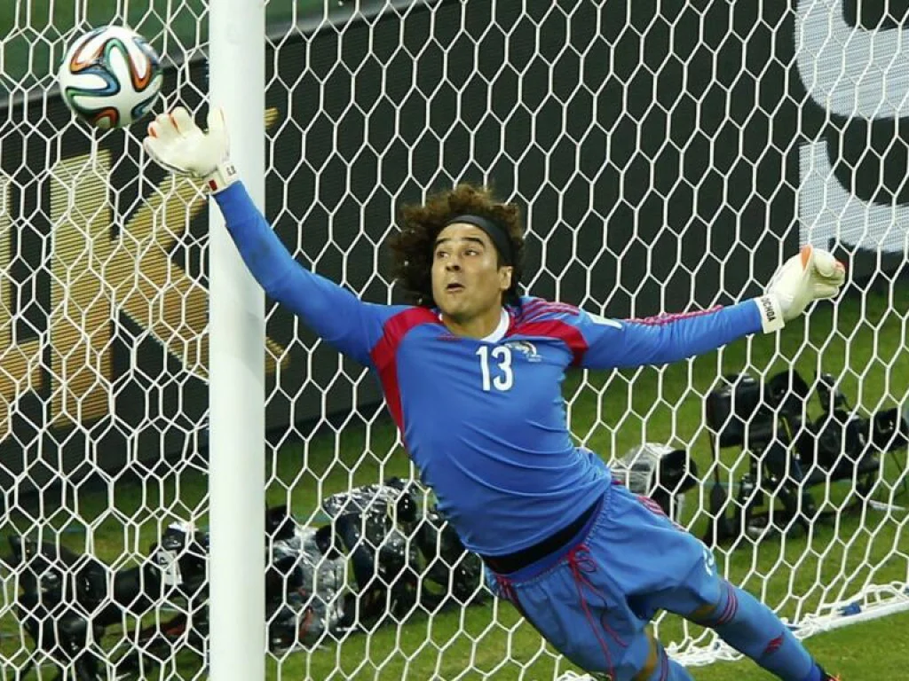 w1024-p16x9-2014-06-17T203448Z_2090303617_TB3EA6H1NSFVN_RTRMADP_3_SOCCER-WORLD-M17-BRA-MEX(1)